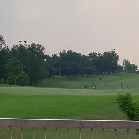 Raya Golf Course Resort Лахор Экстерьер фото